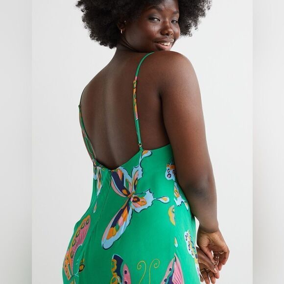 H&M Butterflies Print Dress Midi New - Picture 5 of 9